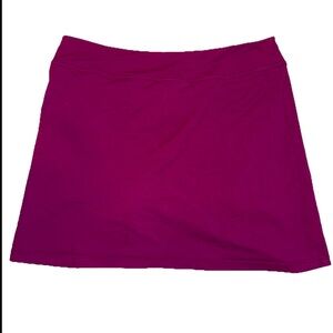 Athleta Maroon Purple Athletic Skirt built in shorts size XL